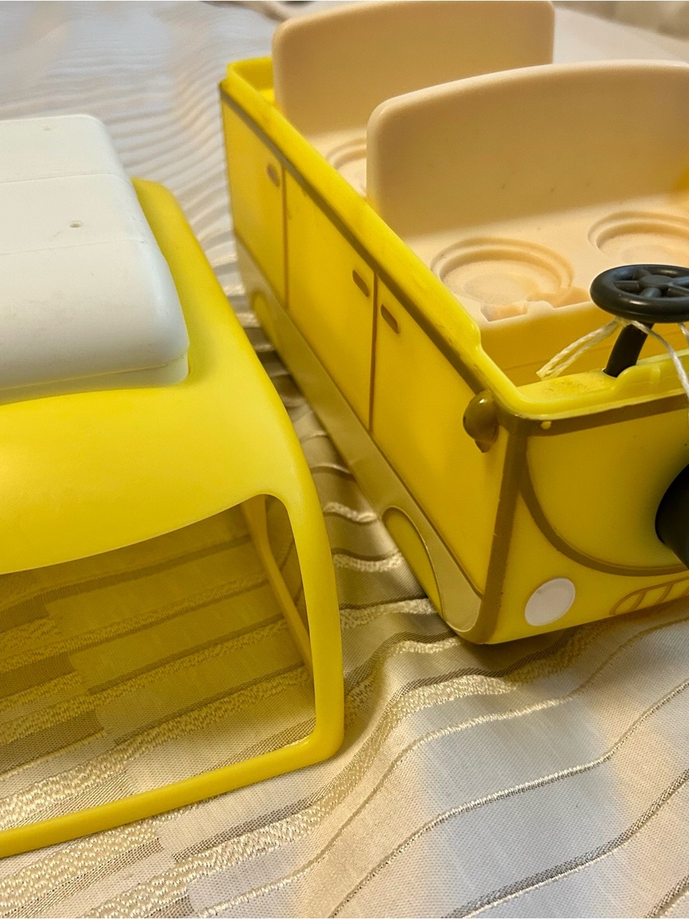 Peppa pig Yellow camper van Play Vehicle